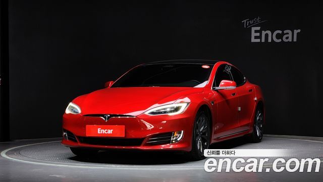 Tesla Model S 100D - фото 0
