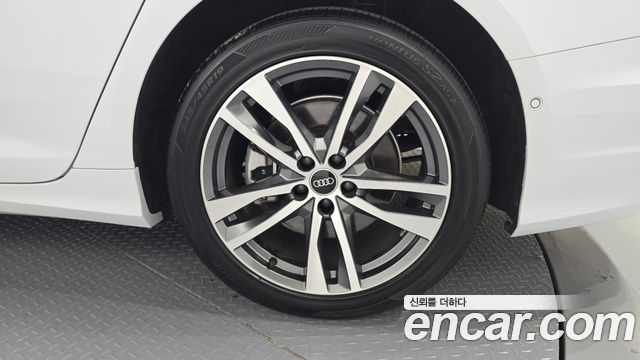 Audi A6 C8 45 TFSI Premium - фото 4