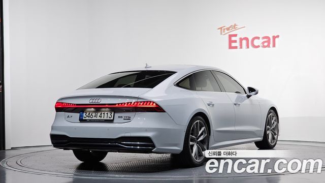 Audi A7 55 TFSI Quattro Premium - фото 1