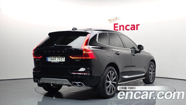 Volvo XC60 2-го поколения B5 Inscription - фото 1