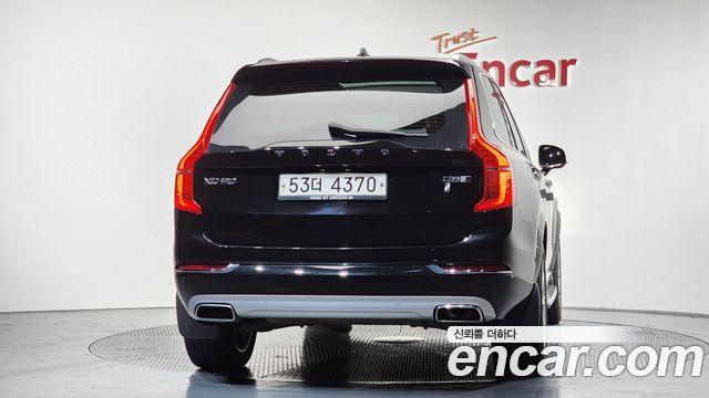 Volvo XC90 2-го поколения D5 Inscription - фото 3