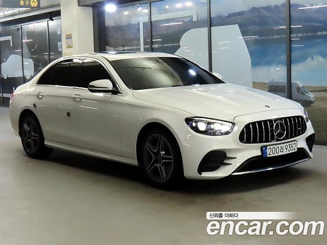 Mercedes-Benz E-Class W213 E250 AMG Line - фото 0