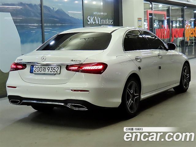 Mercedes-Benz E-Class W213 E250 AMG Line - фото 3