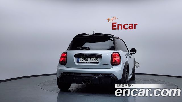 Mini Cooper JCW Rockingham GT Edition 3rd - фото 3