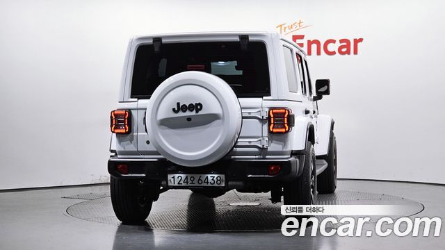 Jeep Wrangler JL 2.0 Overland 4Door - фото 3