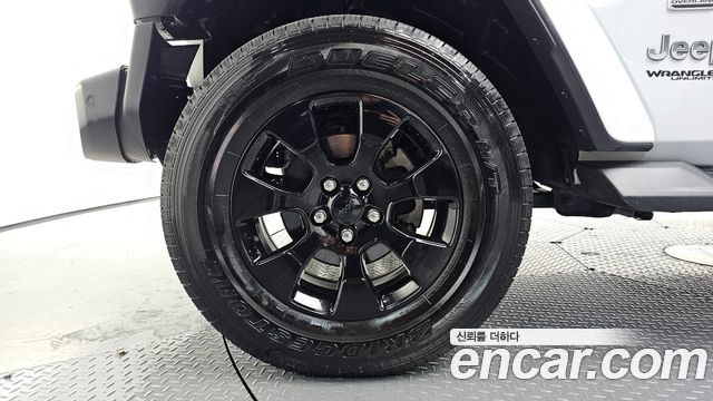 Jeep Wrangler JL 2.0 Overland 4Door - фото 4