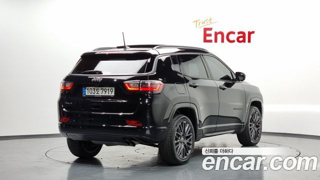 Jeep Compass 2-го поколения S2.4 AWD - фото 1