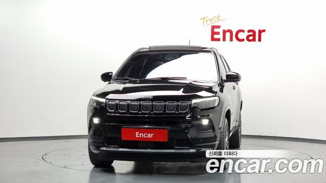 Jeep Compass 2-го поколения S2.4 AWD - фото 2