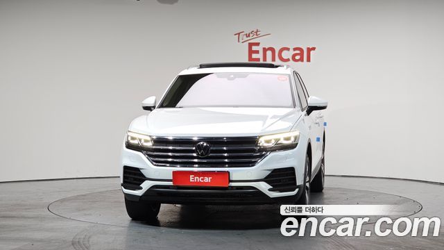 Volkswagen Touareg 3-го поколения 3.0 TDI Premium - фото 1