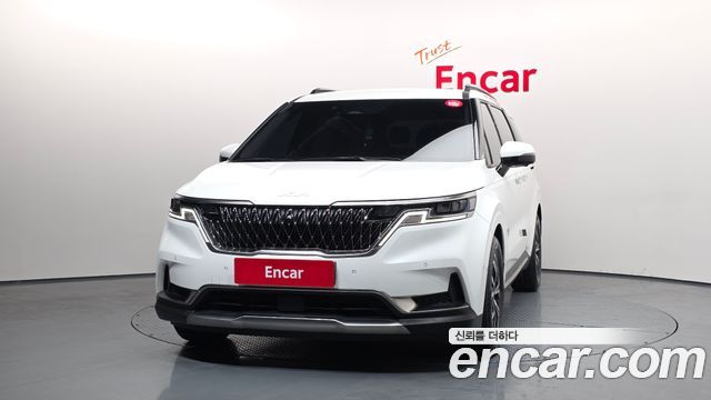 Kia Carnival 4-го поколения 9-Seater Signature - фото 1