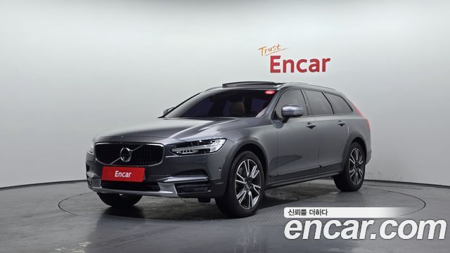 Volvo V90 T5 Pro AWD - фото 0