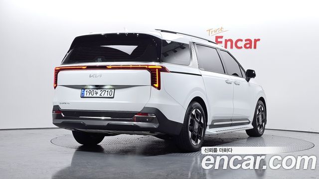 Kia Carnival Новый 4-го поколения Gasoline 9-Seater Signature - фото 1