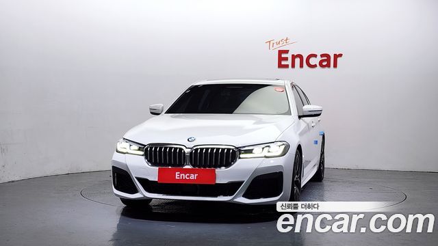 BMW 5-Series G30 530i M Sport Package - фото 2