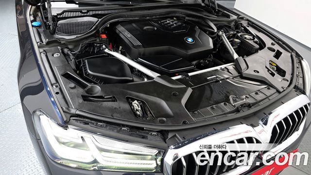 BMW 5 Series G30 530i M Sport Package - фото 4