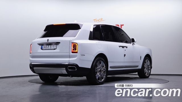 Rolls-Royce Cullinan 6.7 V12 - фото 1