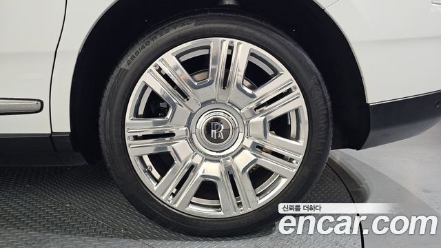 Rolls-Royce Cullinan 6.7 V12 - фото 4