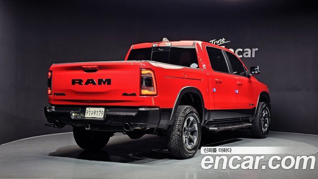 Dodge Ram Pick Up 5.7 - фото 1