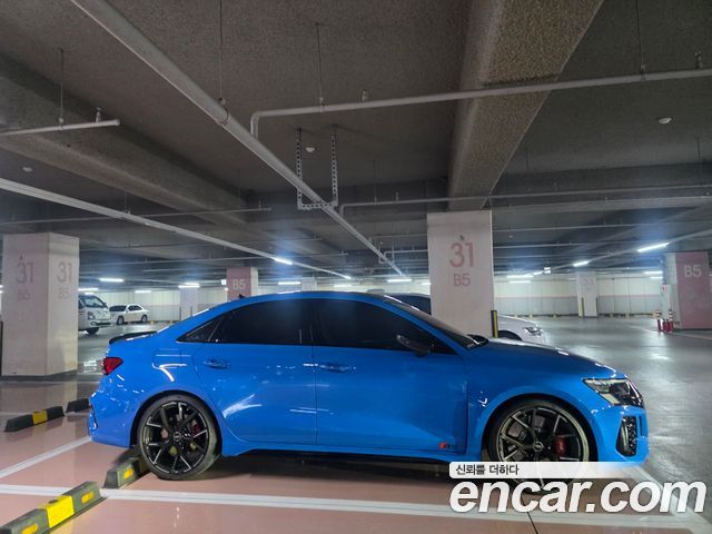 Audi RS3 2.5 TFSI Quattro - фото 1
