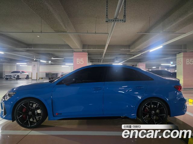 Audi RS3 2.5 TFSI Quattro - фото 2