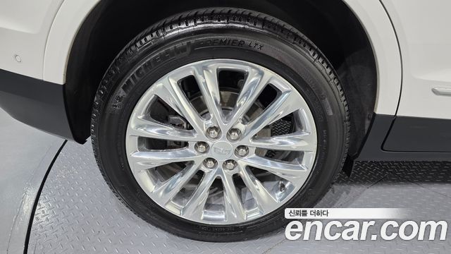 Cadillac XT5 3.6 Platinum - фото 4