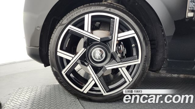 Rolls-Royce Cullinan 6.7 V12 - фото 4