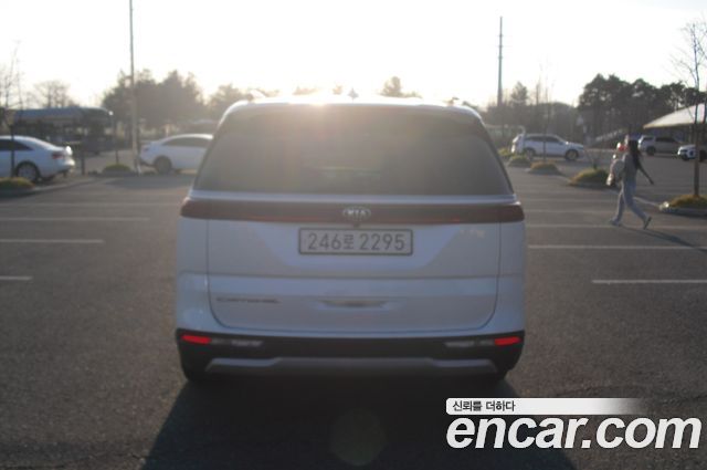 Kia Carnival 4-го поколения 9-Seater Prestige - фото 3