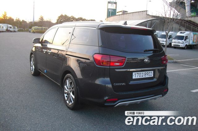 Kia Carnival Новый 9-Seater Prstige - фото 2