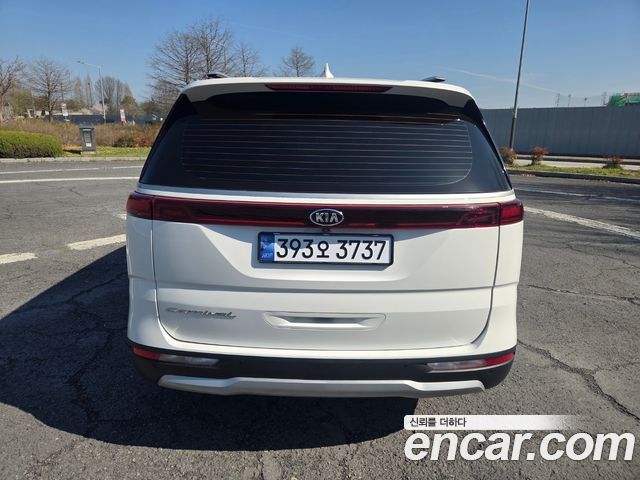 Kia Carnival 4-го поколения 9-Seater Prestige - фото 3