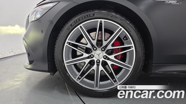 Mercedes-Benz AMG GT 4Door 43 4MATIC+ - фото 4