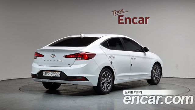Hyundai Avante Новый AD 1.6 Style - фото 1