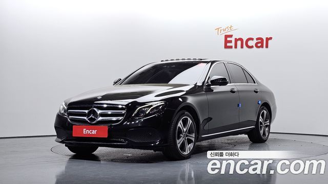 Mercedes-Benz E-Class W213 E300 4MATIC Avnatgarde - фото 0