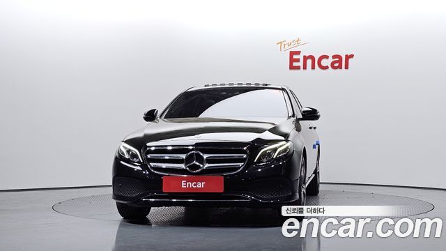 Mercedes-Benz E-Class W213 E300 4MATIC Avnatgarde - фото 2