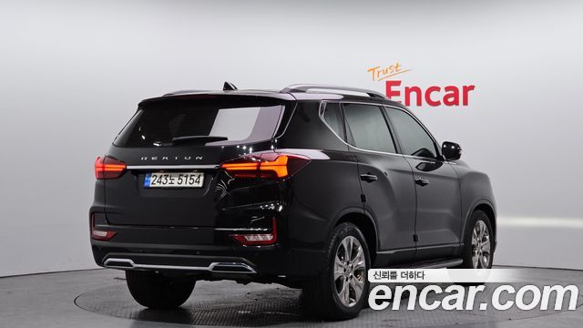 SsangYong Rexton Совершенно новый Diesel 2.2 4WD Master - фото 1