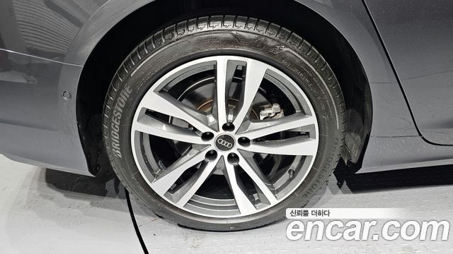Audi A6 C8 45 TFSI Quattro Premium - фото 4