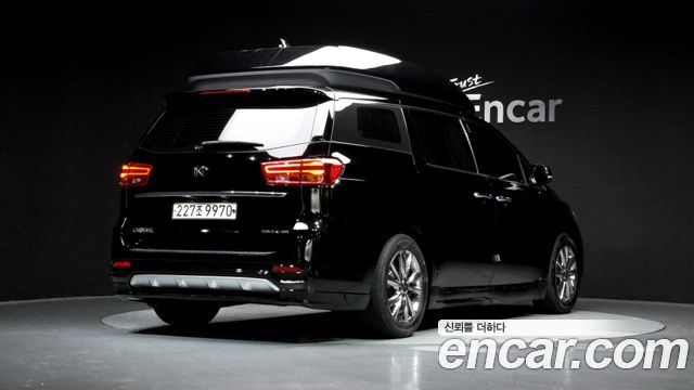 Kia Carnival Новый Gasoline 9-seater Limousine(Special vehicle) - фото 1