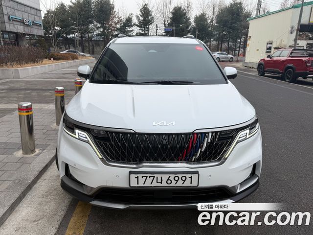 Kia Carnival 4-го поколения 9-Seater Signature - фото 1