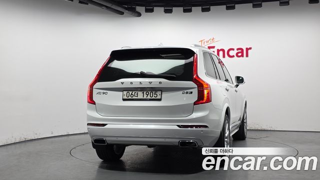 Volvo XC90 2-го поколения D5 Inscription - фото 3