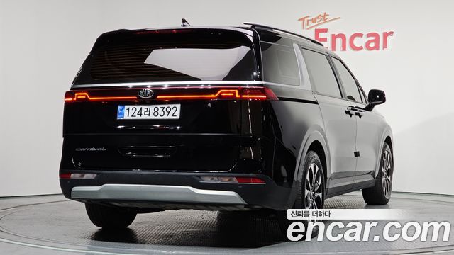 Kia Carnival 4-го поколения 9-Seater Prestige - фото 1