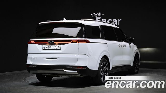 Kia Carnival 4-го поколения 9-Seater Noblesse - фото 1