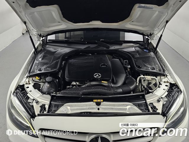 Mercedes-Benz C-Class W205 C200 - фото 4