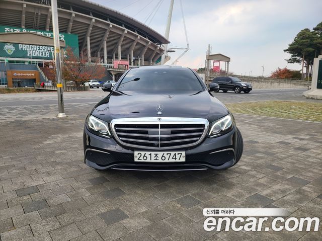 Mercedes-Benz E-Class W213 E300 4MATIC Exclusive - фото 1