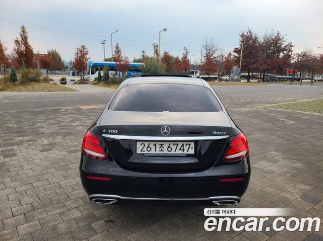 Mercedes-Benz E-Class W213 E300 4MATIC Exclusive - фото 3