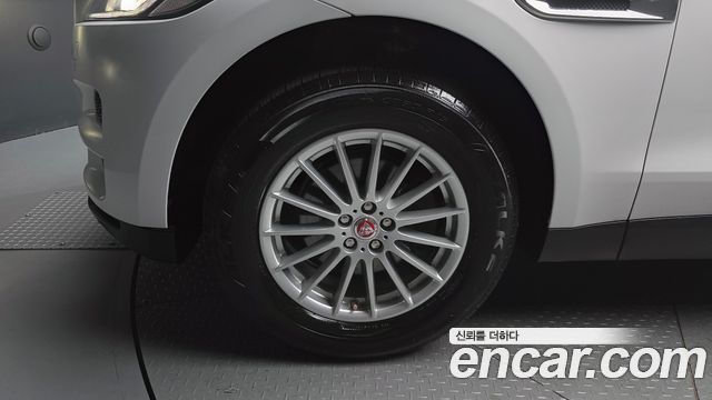 Jaguar F-PACE 20d Prestige - фото 4