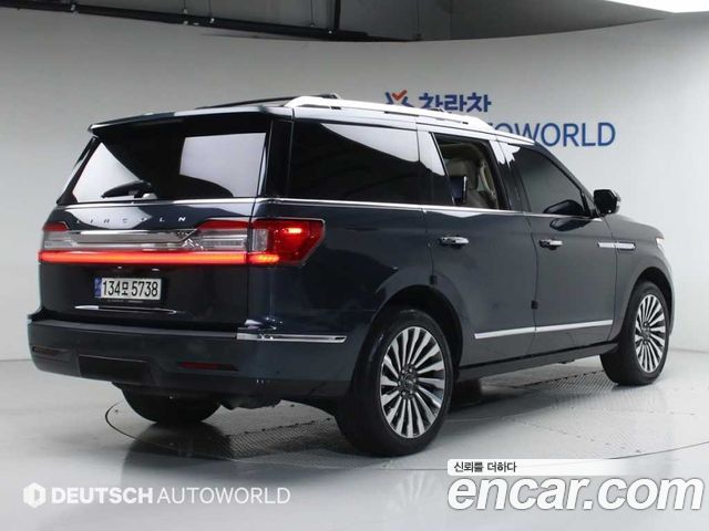 Lincoln Navigator 4-го поколения 3.5L - фото 1