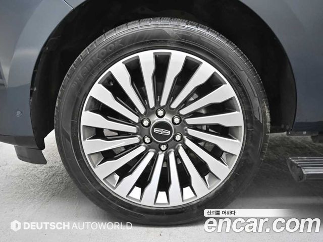 Lincoln Navigator 4-го поколения 3.5L - фото 4