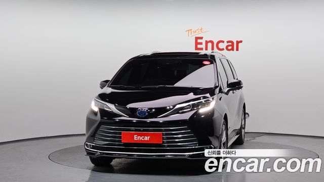 Toyota Sienna 4-го поколения 2.5 Hybrid 2WD - фото 2