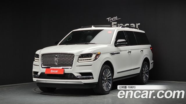 Lincoln Navigator 4-го поколения 3.5L - фото 0