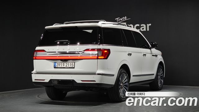 Lincoln Navigator 4-го поколения 3.5L - фото 1