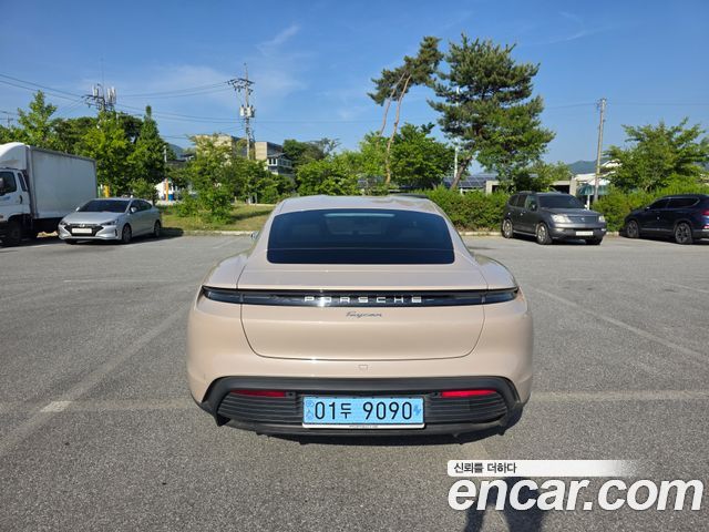 Porsche Taycan Base - фото 3