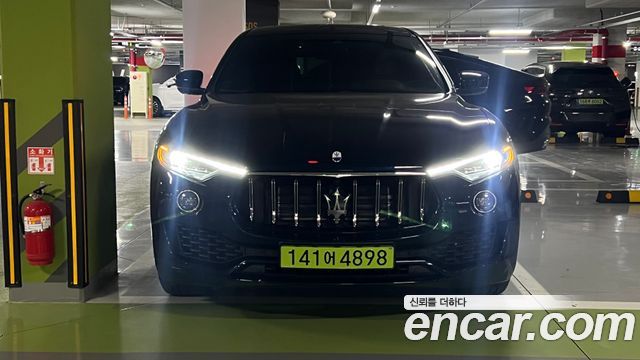 Maserati Levante 2.0 GT AWD - фото 0